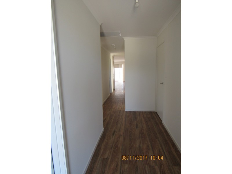 24 Aquamarine Boulevard, Hayborough SA 5211