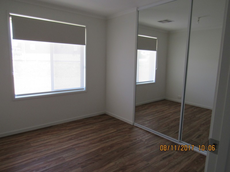 24 Aquamarine Boulevard, Hayborough SA 5211