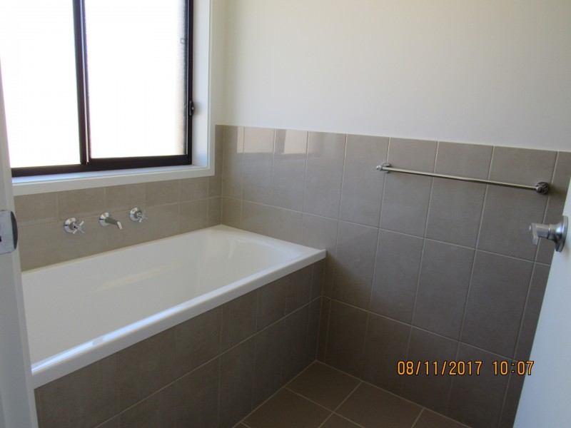 24 Aquamarine Boulevard, Hayborough SA 5211