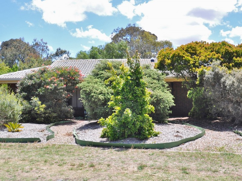 3 River Road, Victor Harbor SA 5211