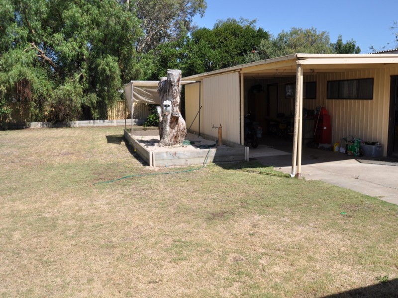 3 River Road, Victor Harbor SA 5211