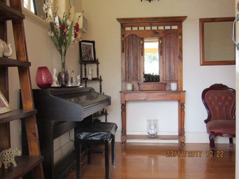 21 Hindmarsh Road, Victor Harbor SA 5211