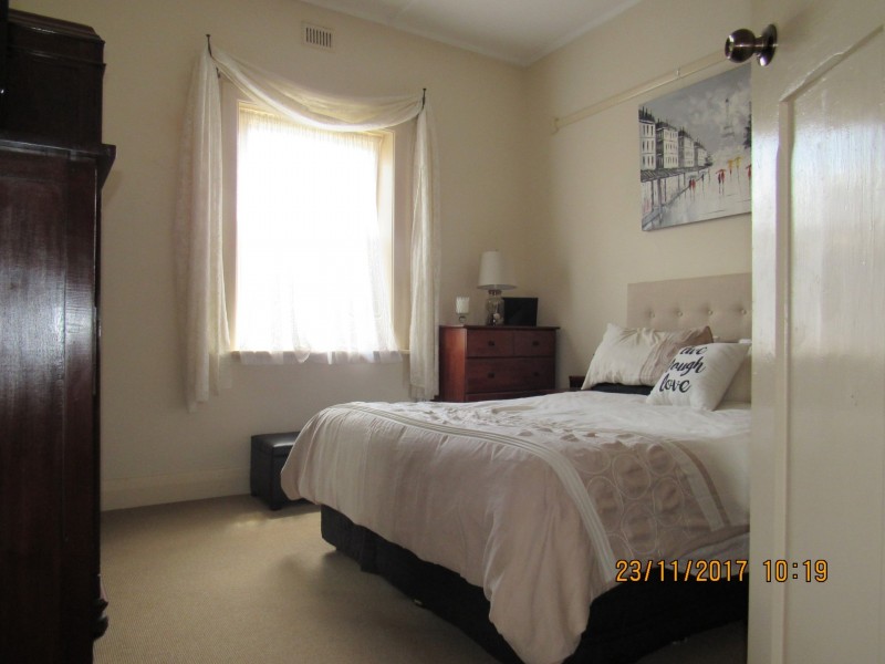 21 Hindmarsh Road, Victor Harbor SA 5211