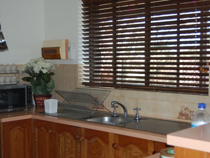 3 James Avenue, Victor Harbor SA 5211