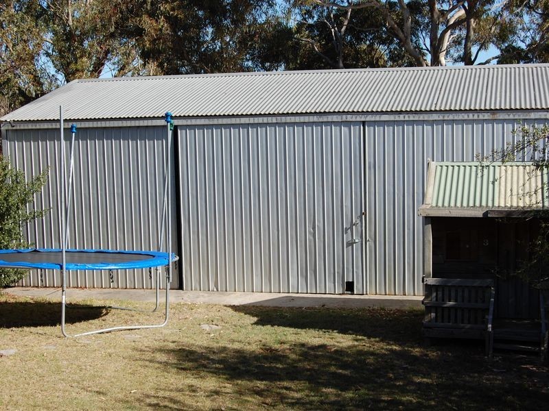 3 James Avenue, Victor Harbor SA 5211