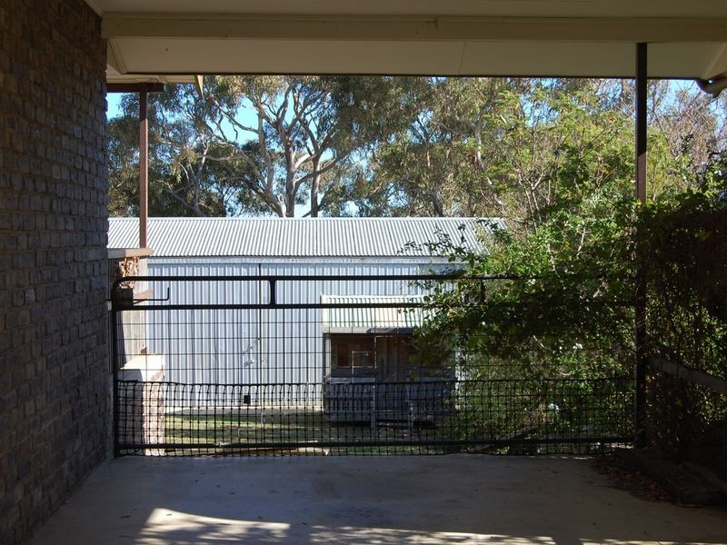 3 James Avenue, Victor Harbor SA 5211