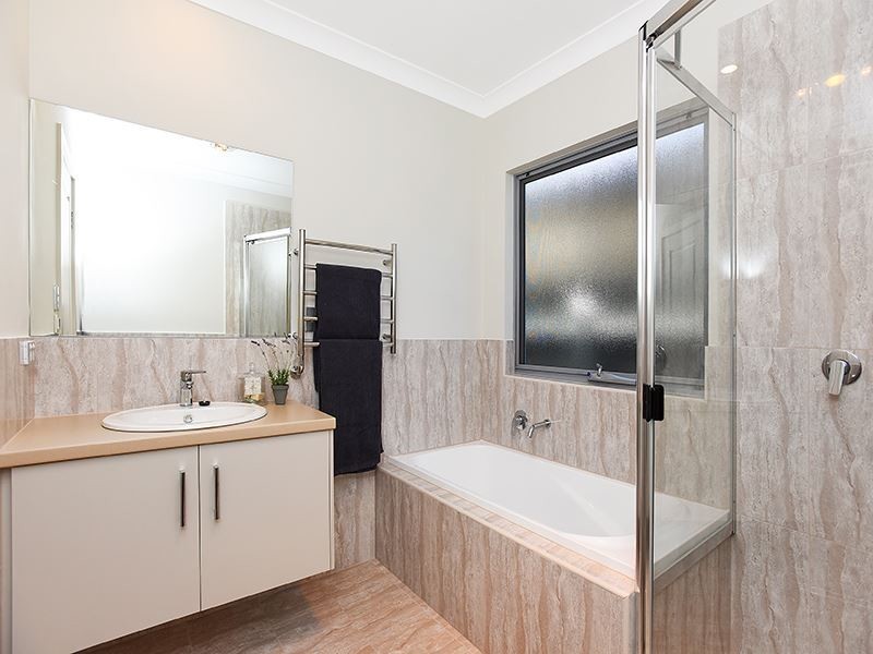 6 Keithalan Avenue, Victor Harbor SA 5211