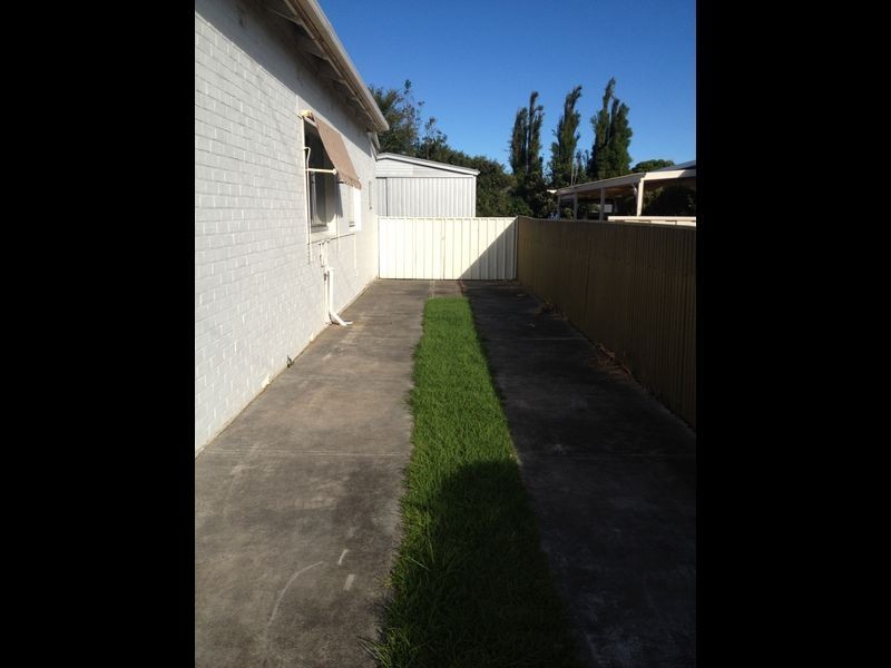 8 Leworthy Street, Victor Harbor SA 5211