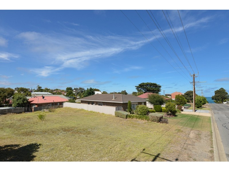 22 Cudmore Road, Mccracken SA 5211