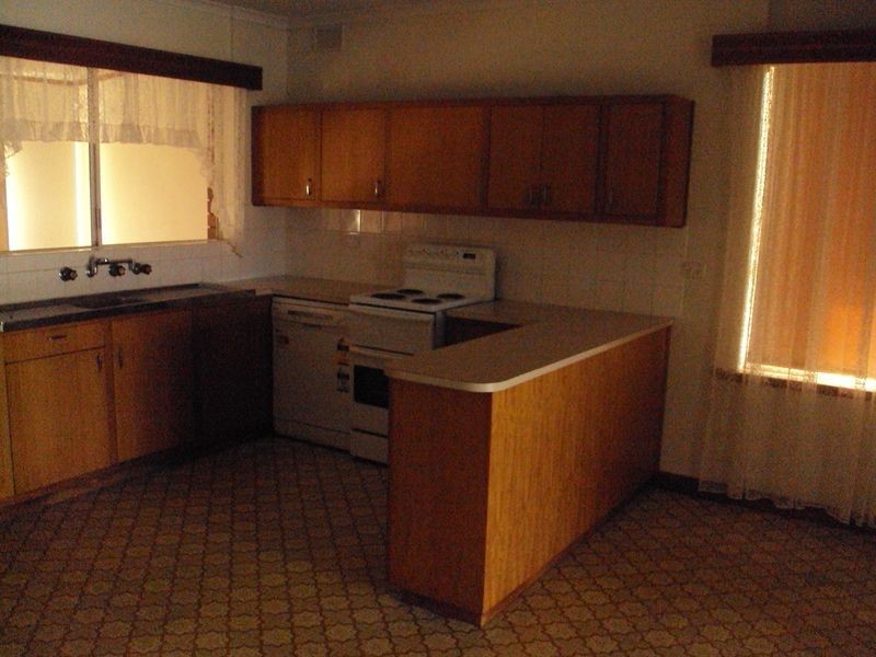 3 Swain Avenue, Victor Harbor SA 5211