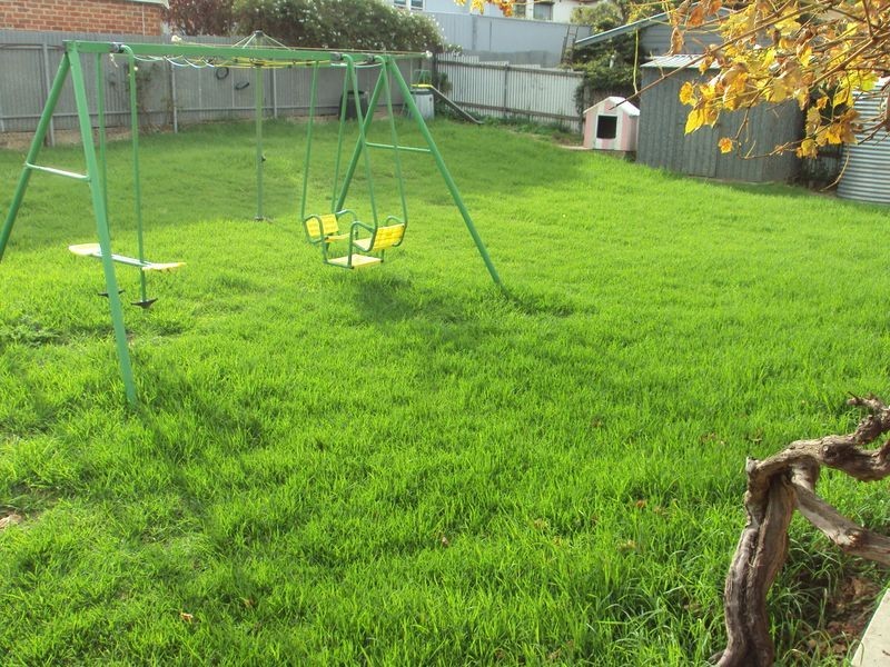 3 Swain Avenue, Victor Harbor SA 5211