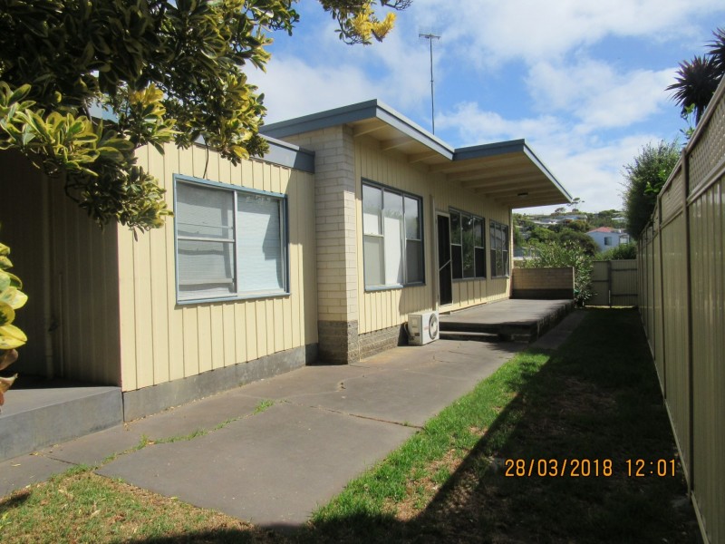 2 Ridge Avenue, Encounter Bay SA 5211