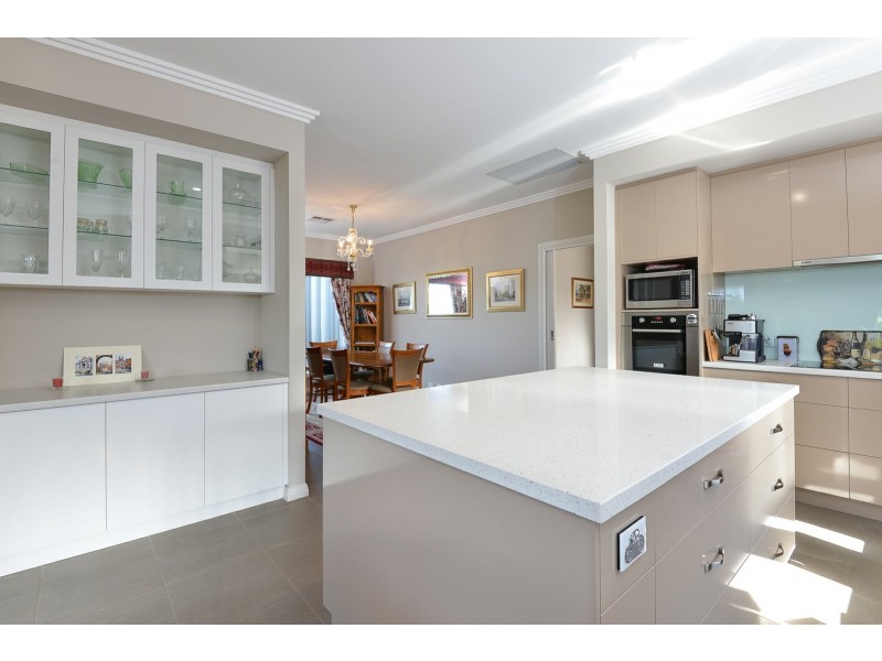 15 Rosella Street, Encounter Bay SA 5211