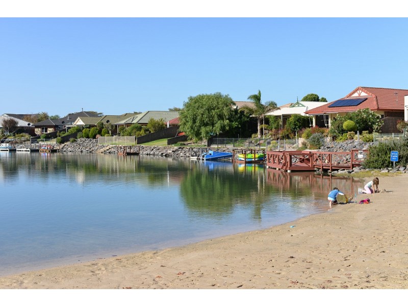15 Rosella Street, Encounter Bay SA 5211