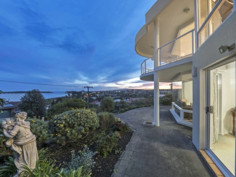 28 Bluffview Road, Mccracken SA 5211