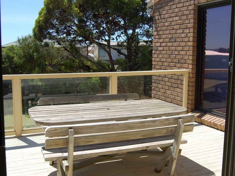 22 Passatt Street, Encounter Bay SA 5211
