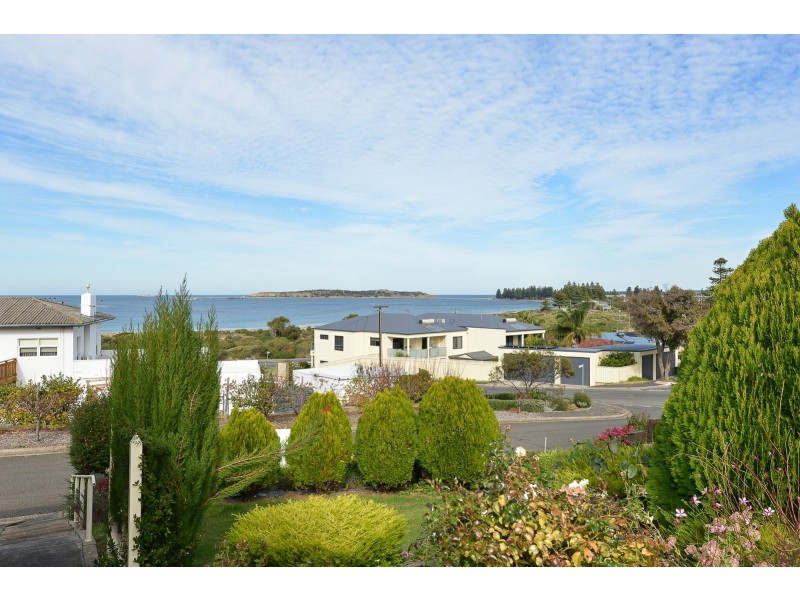 31 The Crescent, Mccracken SA 5211