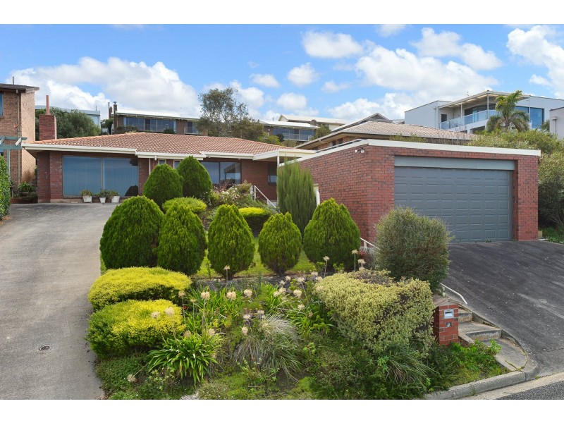 31 The Crescent, Mccracken SA 5211