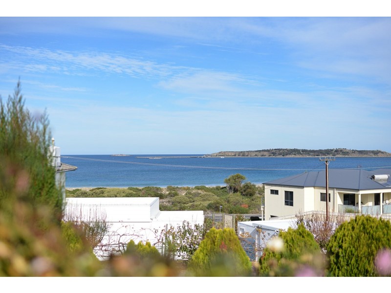 31 The Crescent, Mccracken SA 5211