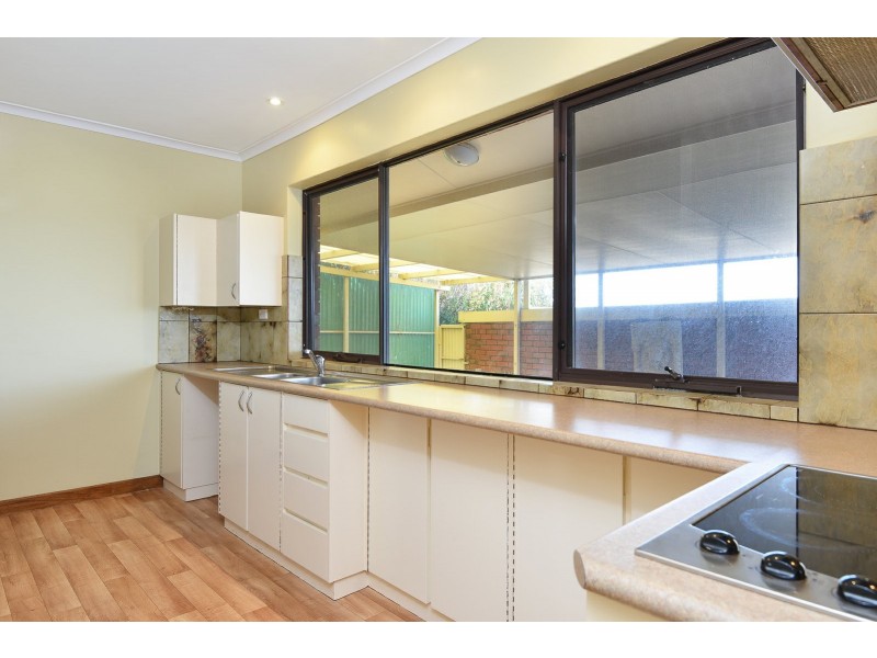 31 The Crescent, Mccracken SA 5211