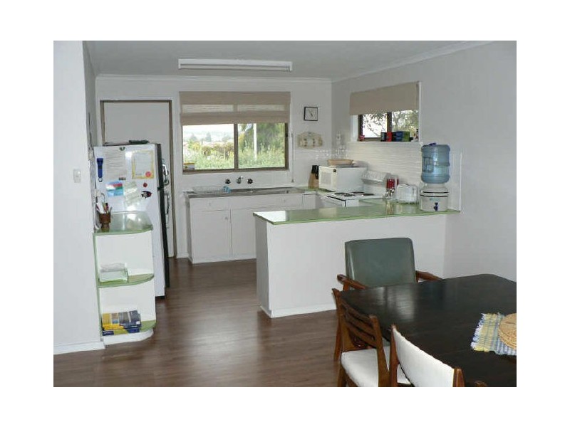 1 Henry Street, Encounter Bay SA 5211