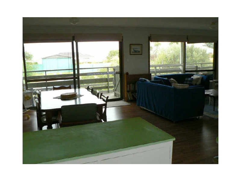 1 Henry Street, Encounter Bay SA 5211