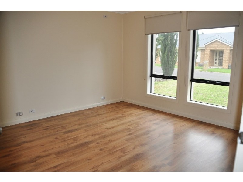 13 Robb Street, Encounter Bay SA 5211