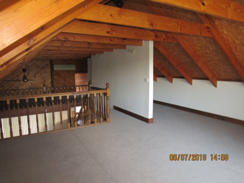 33 Russell Street, Encounter Bay SA 5211