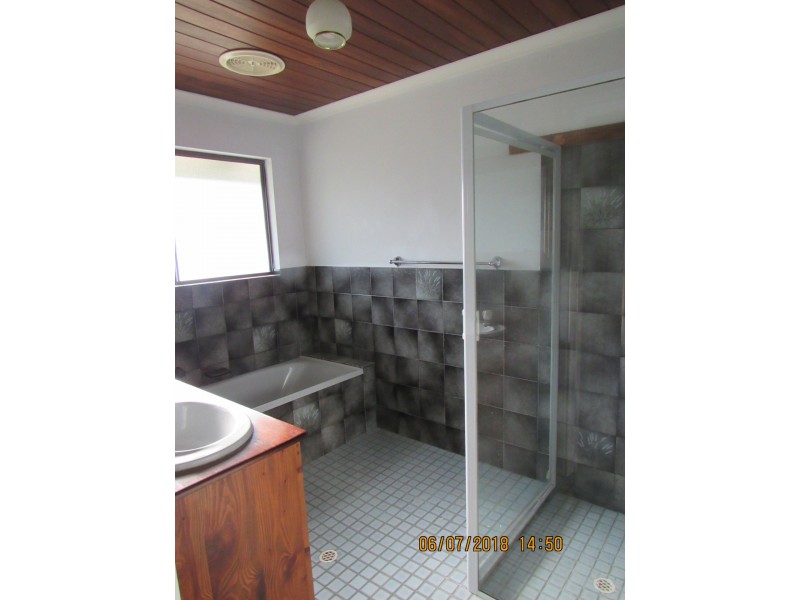 33 Russell Street, Encounter Bay SA 5211