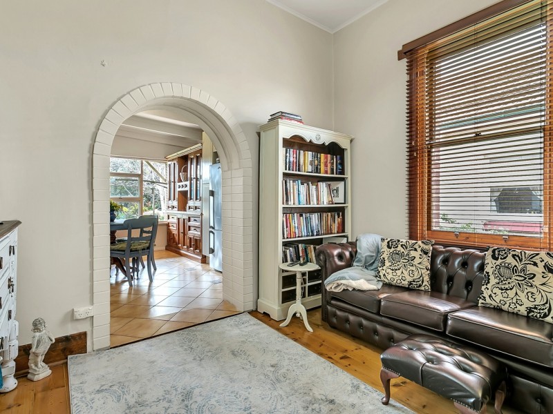 48 Hill Street, Victor Harbor SA 5211