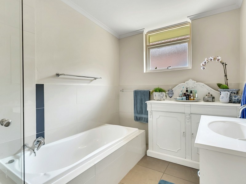 48 Hill Street, Victor Harbor SA 5211