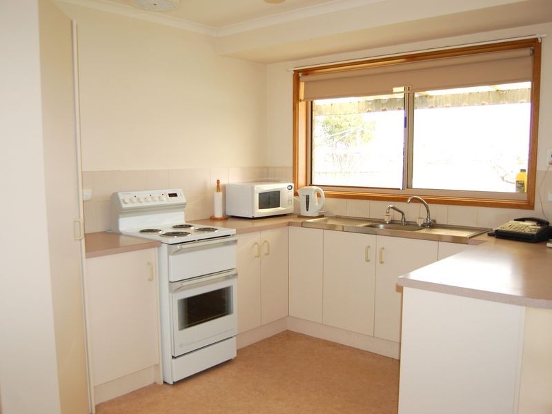 9 Crosby Court, Encounter Bay SA 5211