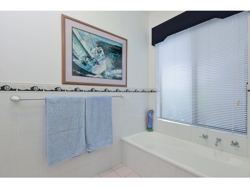 9 Bell Court, Encounter Bay SA 5211