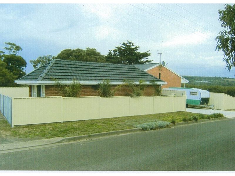 19A Lawson Street, Victor Harbor SA 5211