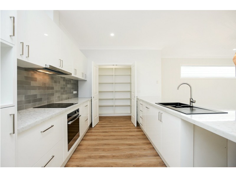 64 Montpelier Terrace, Port Elliot SA 5212