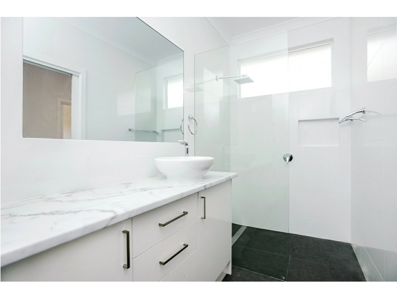 64 Montpelier Terrace, Port Elliot SA 5212