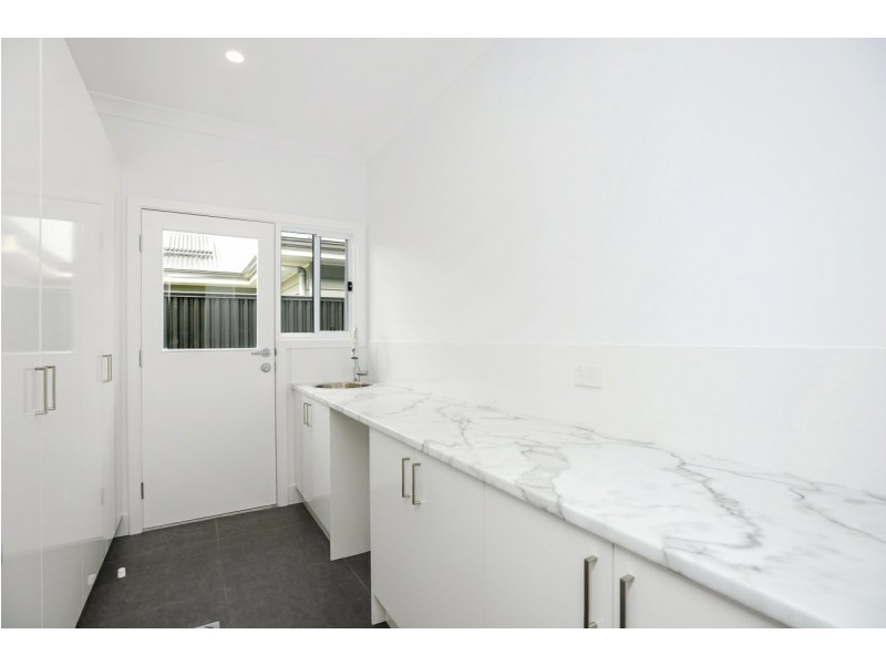 64 Montpelier Terrace, Port Elliot SA 5212