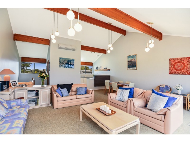 2/1 Harbour View Terrace, Victor Harbor SA 5211