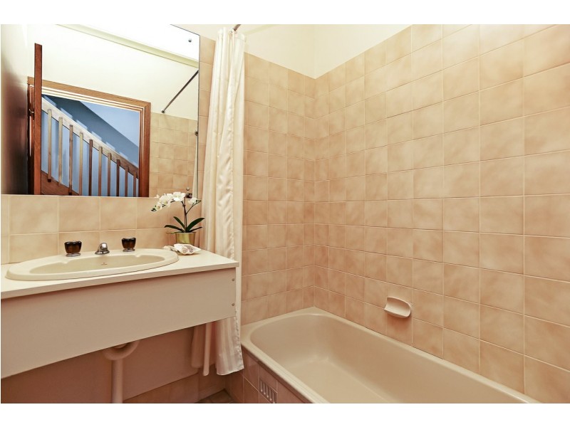 2/1 Harbour View Terrace, Victor Harbor SA 5211