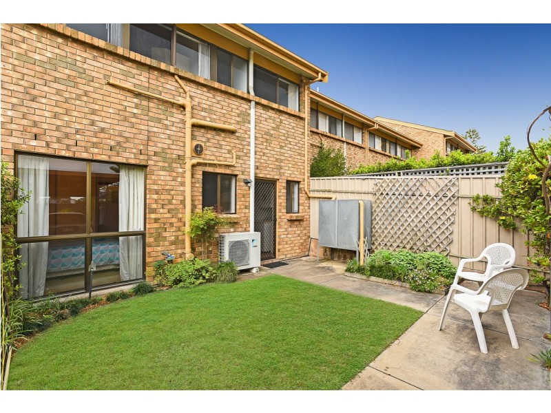 2/1 Harbour View Terrace, Victor Harbor SA 5211