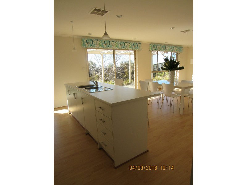 3 Aquamarine Boulevard, Hayborough SA 5211
