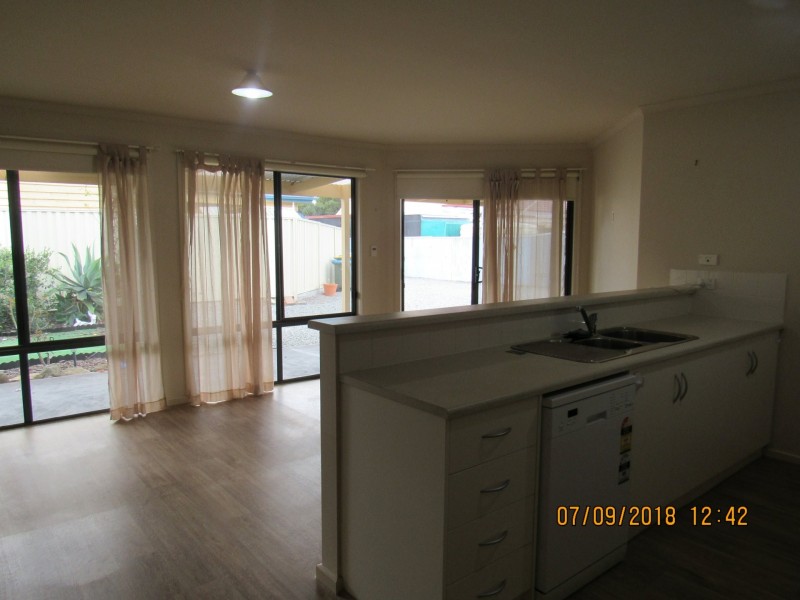 28 Leworthy Street, Victor Harbor SA 5211