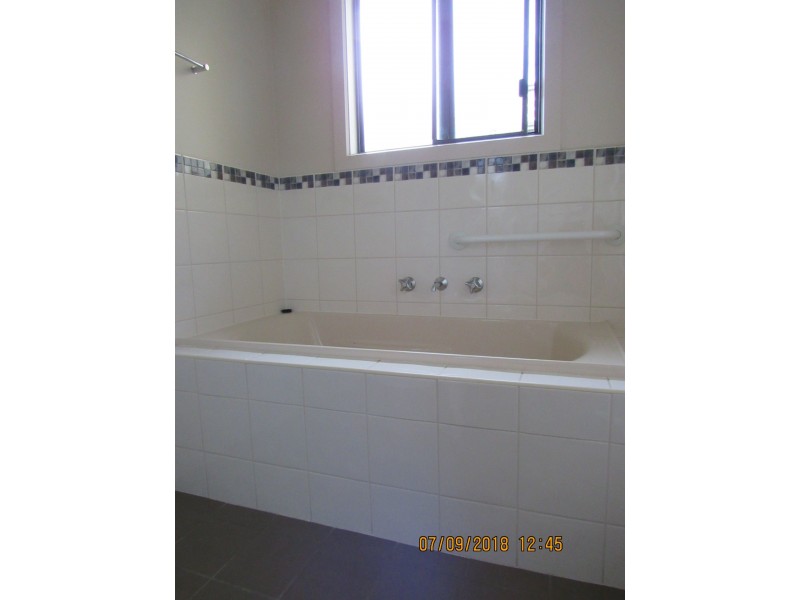 28 Leworthy Street, Victor Harbor SA 5211