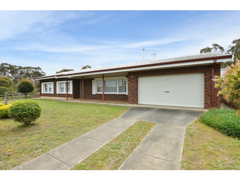 18 Keithalan Avenue, Victor Harbor SA 5211