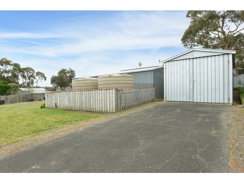 18 Keithalan Avenue, Victor Harbor SA 5211