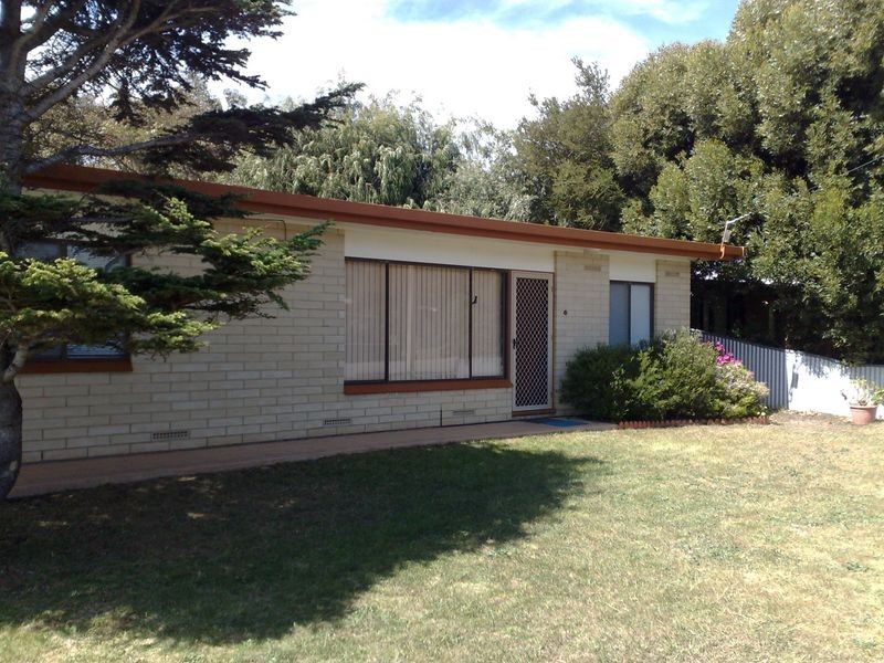 10 Oakham Street, Encounter Bay SA 5211