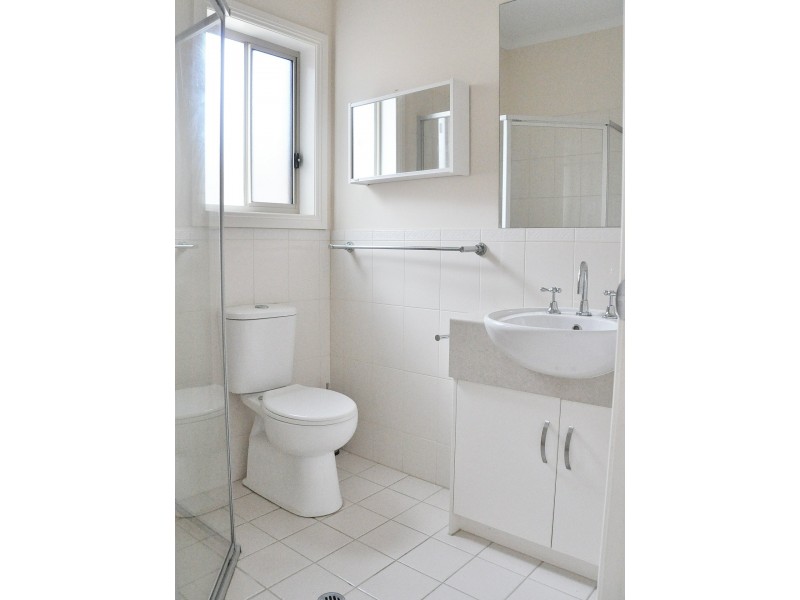 21 Oval Road, Victor Harbor SA 5211