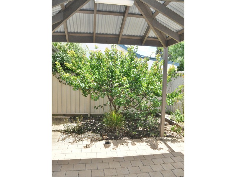 21 Oval Road, Victor Harbor SA 5211