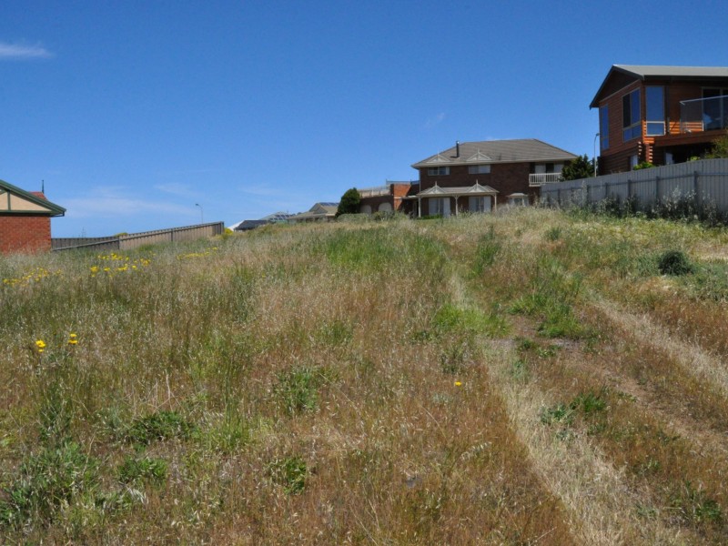 18 (Lot 19 Rosemary Court, Encounter Bay SA 5211