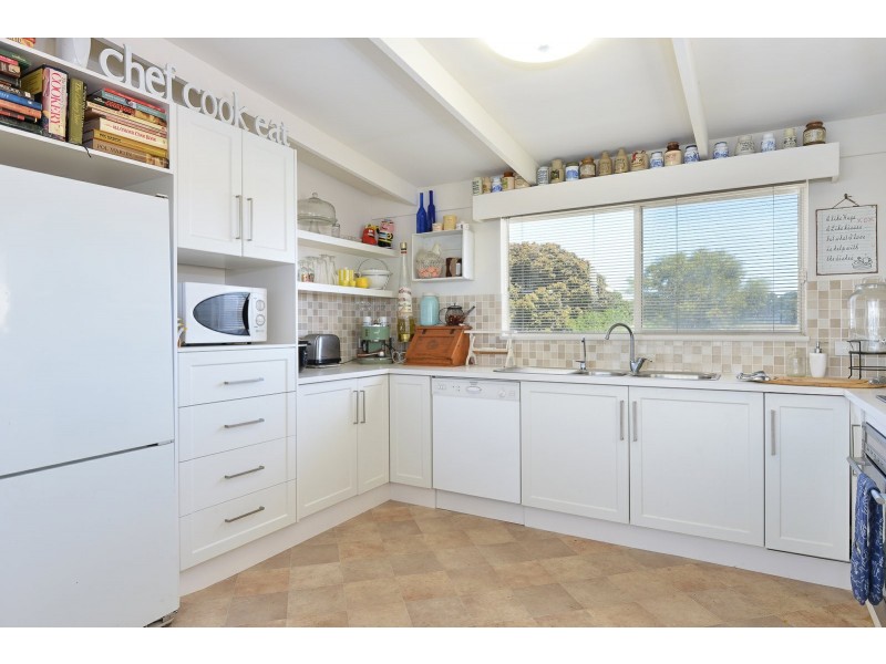 37 Captain Sturt Parade, Hindmarsh Island SA 5214